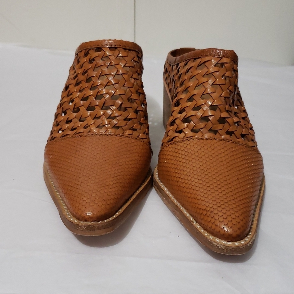 ROWLEE Brand New Day Brown Woven Women's 7 Braided‎ Mule